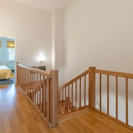 Apartment Fischadler - Mit Terrasse, Kamin, Bootsverleih & Seezugang Jabel